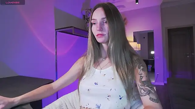 Melloudy online show from October 2025 05:36:02 AM