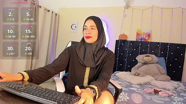 ShanaJamil online show from April 2026 12:07:01 PM