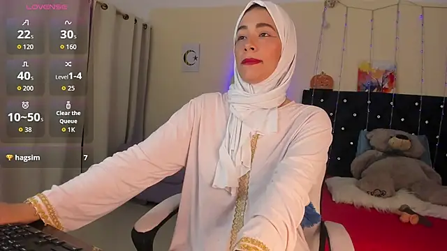 ShanaJamil online show from April 2026 12:29:02 PM