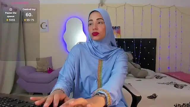 ShanaJamil online show from April 2026 11:49:02 AM