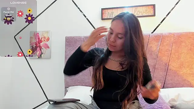 Julieta Lein online show from October 2025 11:23:01 PM