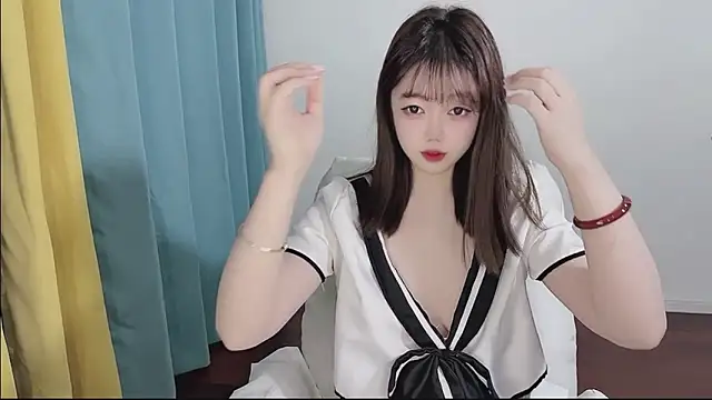 Snapshot of Lucky_Cici chatting on February 2026 06:02:02 PM Lucky Cici online show from February 2026 06:02:02 PM