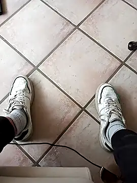 Snapshot of fullystroked chatting on October 2025 09:49:01 AM fullystroked online show from October 2025 09:49:01 AM