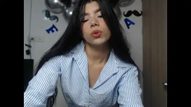 MayaScott11 online show from June 2026 07:16:01 PM