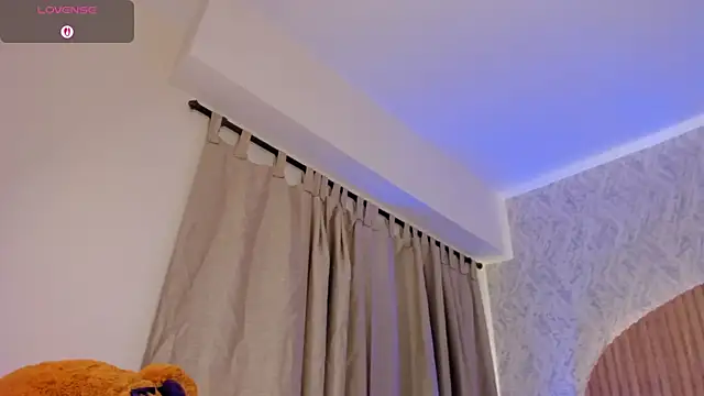 Sophiie Belle online show from September 2025 08:36:01 PM