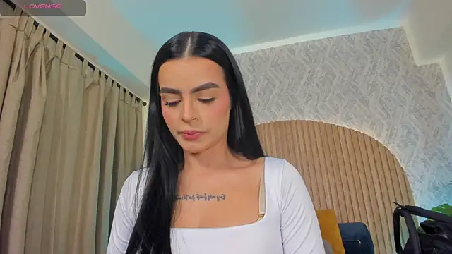 Sophiie Belle online show from October 2025 02:26:01 PM