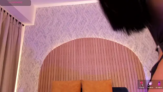 Sophiie Belle online show from October 2025 02:10:01 PM