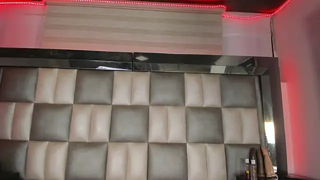 Snapshot of abbiecollins_js chatting on November 2025 03:28:01 AM abbiecollins js online show from November 2025 03:28:01 AM