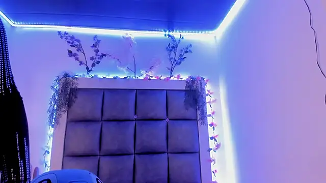 Snapshot of abbiecollins_js chatting on March 2026 05:53:01 AM abbiecollins js online show from March 2026 05:53:01 AM