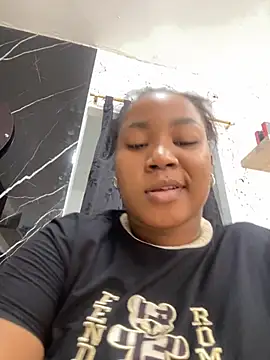 Snapshot of Karol_sexy23 chatting on October 2025 02:51:02 PM Karol sexy23 online show from October 2025 02:51:02 PM