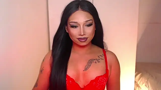 Snapshot of WomanOfYourDreams chatting on September 2025 03:30:01 AM WomanOfYourDreams online show from September 2025 03:30:01 AM