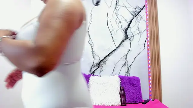 Bonnie tucci1 online show from October 2025 02:21:02 PM