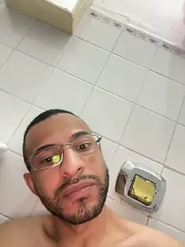 pauzudomoreno1 online show from December 2025 01:44:01 AM