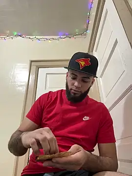 LeoPR00 online show from December 2025 09:21:02 PM