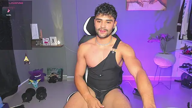 Snapshot of JordanRossie chatting on April 2026 02:44:02 AM JordanRossie online show from April 2026 02:44:02 AM