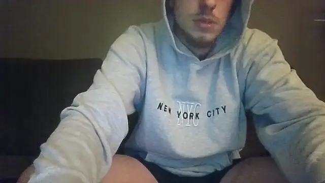 Snapshot of steef070 chatting on February 2026 04:09:01 AM steef070 online show from February 2026 04:09:01 AM