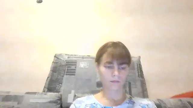 Snapshot of Loriven chatting on October 2025 06:28:01 PM Loriven online show from October 2025 06:28:01 PM