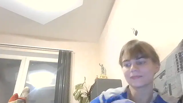 Snapshot of Loriven chatting on November 2025 09:13:02 PM Loriven online show from November 2025 09:13:02 PM