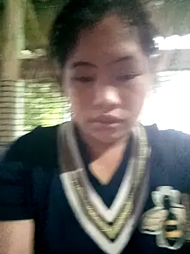Luyen004 online show from May 2026 10:48:01 PM