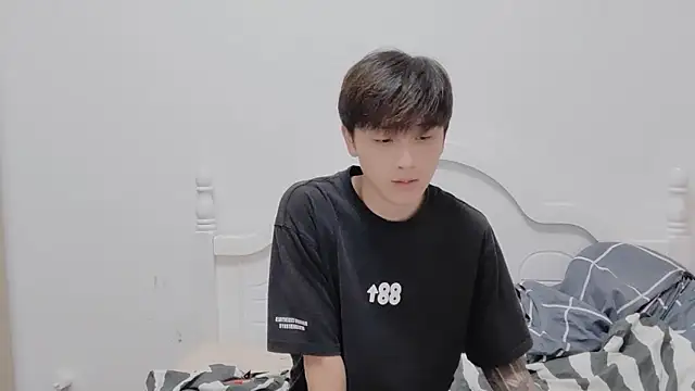 xiaoyi2563 online show from October 2025 12:38:01 PM