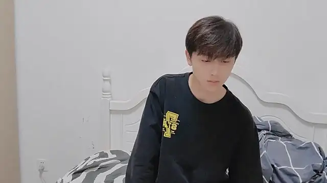 xiaoyi2563 online show from October 2025 01:22:02 PM