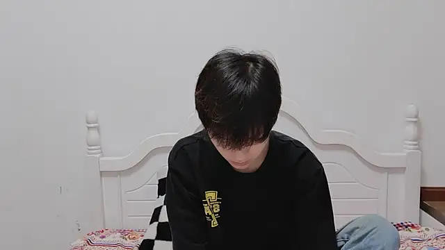 xiaoyi2563 online show from October 2025 01:21:02 PM