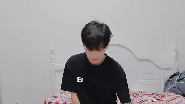 xiaoyi2563 online show from November 2025 11:08:02 AM