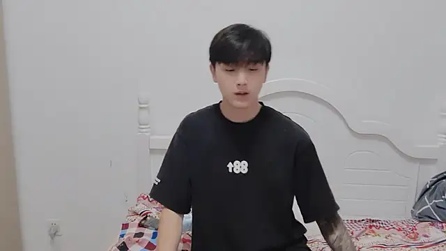 xiaoyi2563 online show from November 2025 11:53:02 AM