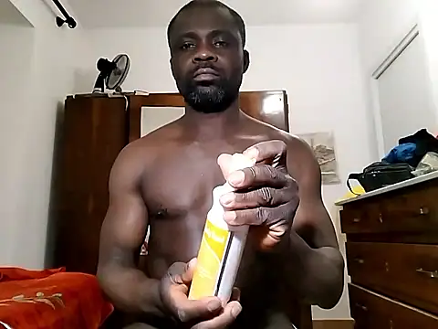 Snapshot of Kwasi-a chatting on February 2026 05:31:01 PM Kwasi-a online show from February 2026 05:31:01 PM