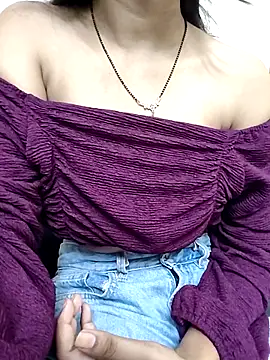 Snapshot of vidhi_00 chatting on September 2025 05:02:01 PM vidhi 00 online show from September 2025 05:02:01 PM