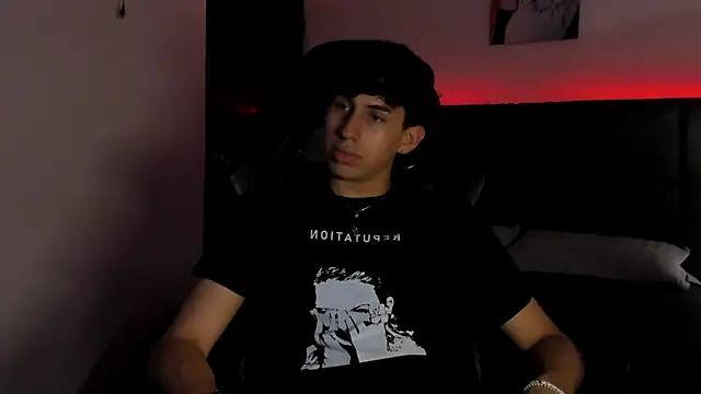 Aaron Spencer13 online show from October 2025 06:27:02 PM