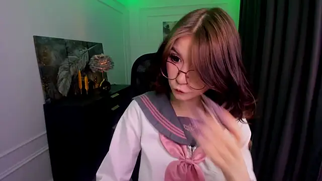 MeLLSawertyq online show from April 2026 08:06:02 PM