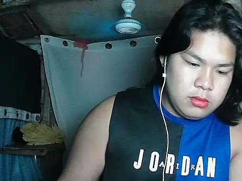 Huntrix2025 online show from April 2026 08:21:01 PM