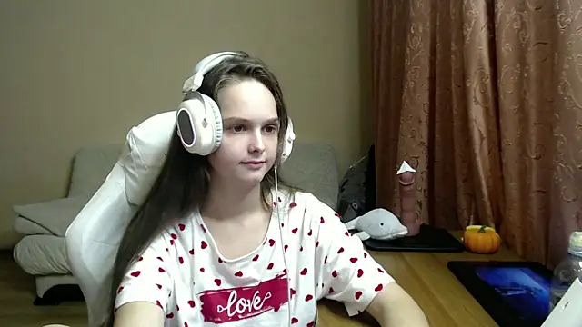 SharybbFace online show from October 2025 03:20:02 PM