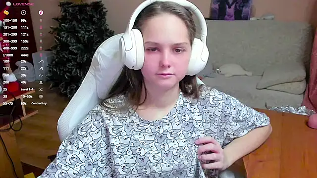 SharybbFace online show from November 2025 03:14:02 PM