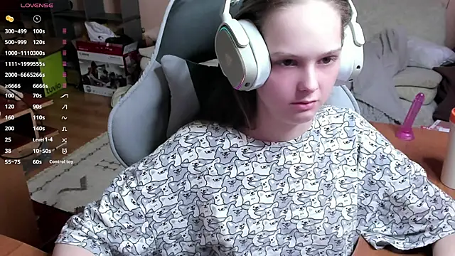 SharybbFace online show from April 2026 03:03:02 PM