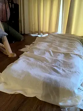 Snapshot of Mia_Winters chatting on November 2025 04:06:02 PM Mia Winters online show from November 2025 04:06:02 PM