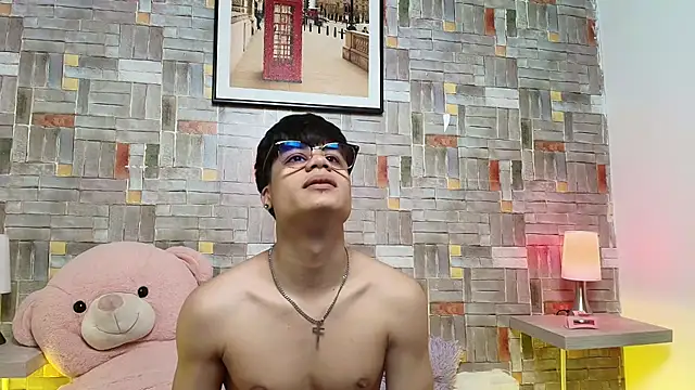 Snapshot of lisa_andruu chatting on September 2025 01:58:01 PM lisa andruu online show from September 2025 01:58:01 PM