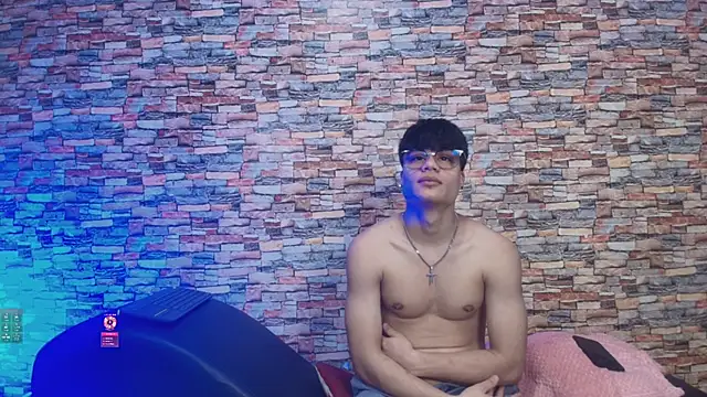 Snapshot of lisa_andruu chatting on October 2025 01:33:02 PM lisa andruu online show from October 2025 01:33:02 PM