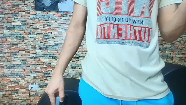 Snapshot of lisa_andruu chatting on November 2025 01:46:01 PM lisa andruu online show from November 2025 01:46:01 PM