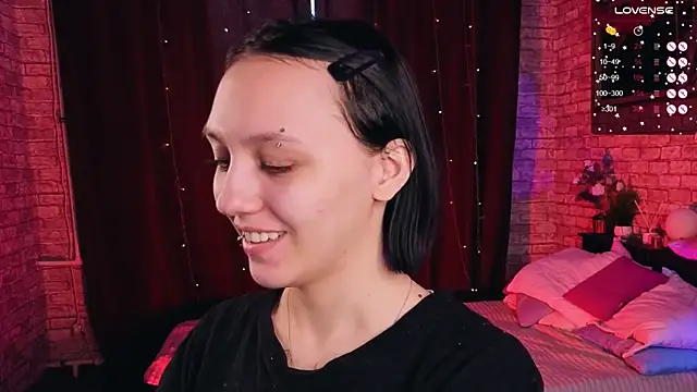 AdeliceLenoir online show from October 2025 05:42:02 AM