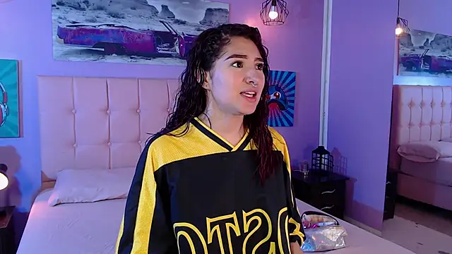 Snapshot of Sabriinaa_Foxx chatting on September 2025 12:31:02 PM Sabriinaa Foxx online show from September 2025 12:31:02 PM