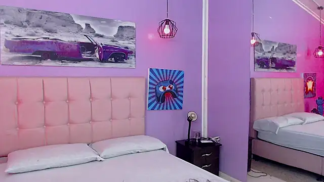 Snapshot of Sabriinaa_Foxx chatting on October 2025 12:37:01 PM Sabriinaa Foxx online show from October 2025 12:37:01 PM