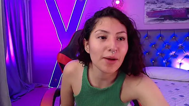 Snapshot of Sabriinaa_Foxx chatting on October 2025 12:27:02 PM Sabriinaa Foxx online show from October 2025 12:27:02 PM