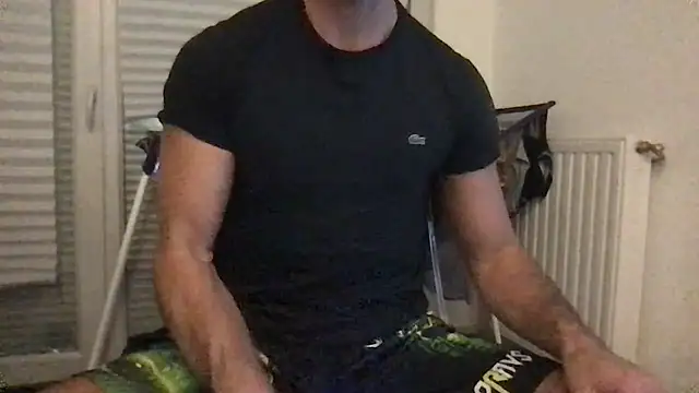 flambeur93 online show from October 2025 02:49:01 PM