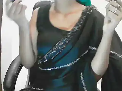 short girl  online show from June 2026 06:11:02 PM
