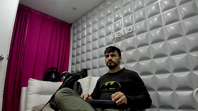 Snapshot of Jack_Daniel__ chatting on October 2025 10:21:02 PM Jack Daniel online show from October 2025 10:21:02 PM