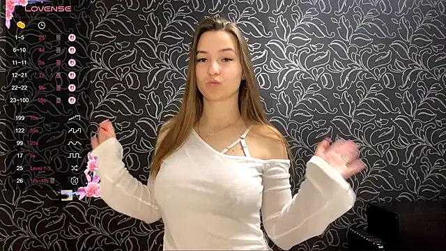 Snapshot of GemmaGunter chatting on October 2025 08:05:01 PM GemmaGunter online show from October 2025 08:05:01 PM