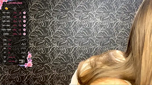 Snapshot of GemmaGunter chatting on October 2025 08:04:02 PM GemmaGunter online show from October 2025 08:04:02 PM