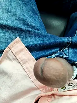 lickingspecilist online show from October 2025 02:10:01 AM